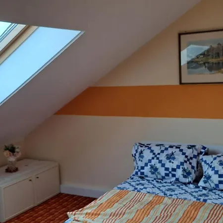 Geraeumiges In Ruhiger Lage Apartmán *