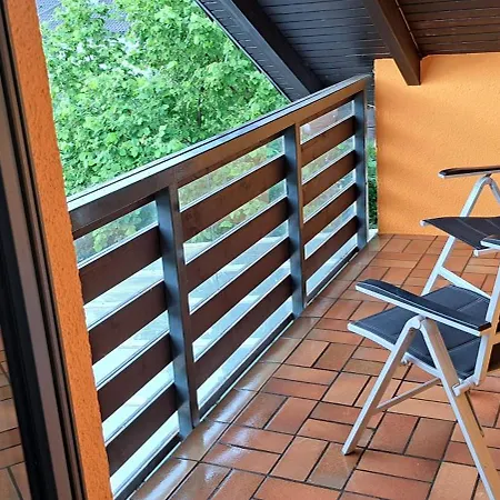 Geraeumiges In Ruhiger Lage Apartmán *