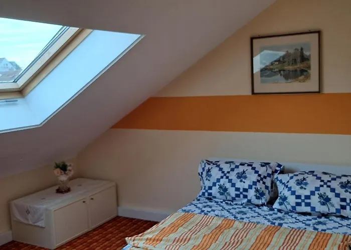 Geräumiges In Ruhiger Lage Apartment *