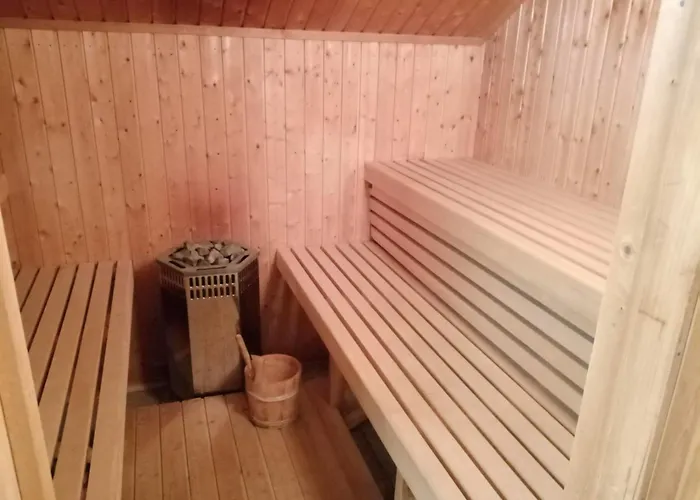 Geräumiges In Ruhiger Lage